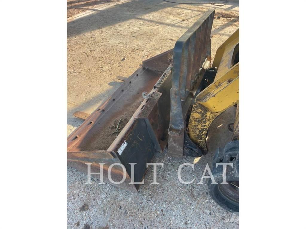 CAT 259D スキッドステアローダー