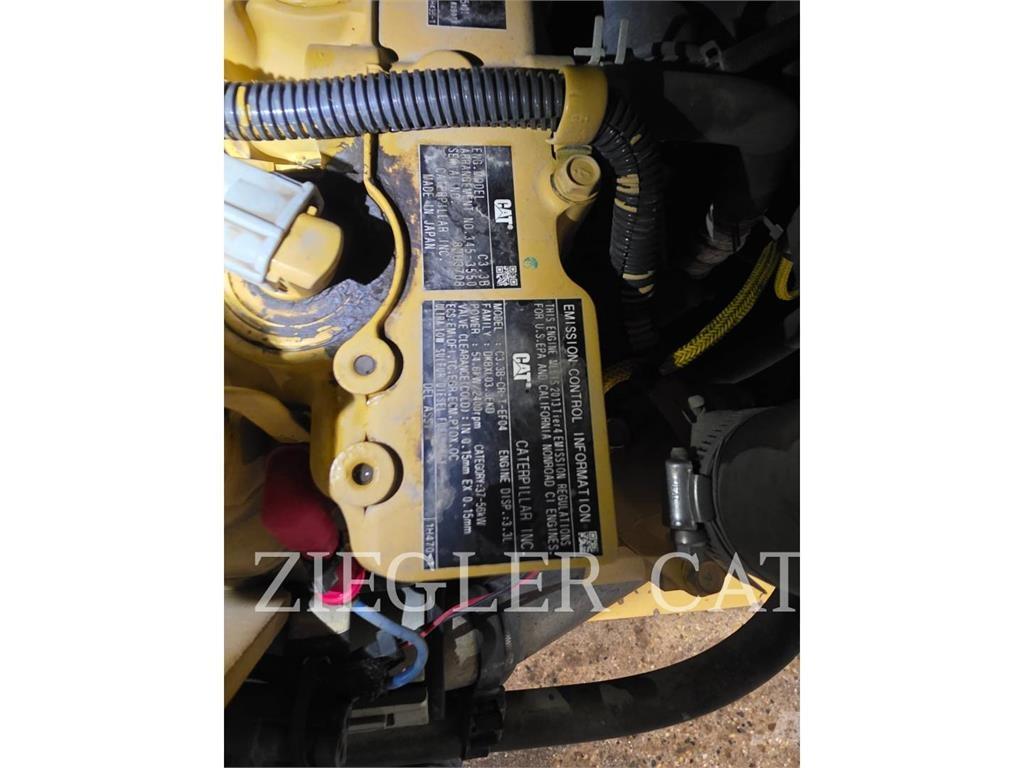 CAT 259D クローラーローダー