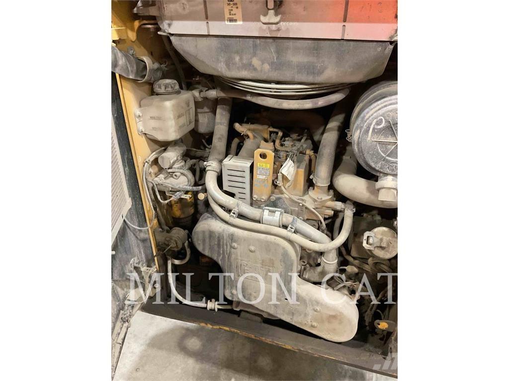 CAT 259D 3 スキッドステアローダー
