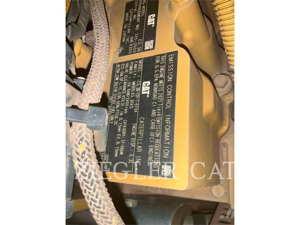 CAT 259D3 クローラーローダー