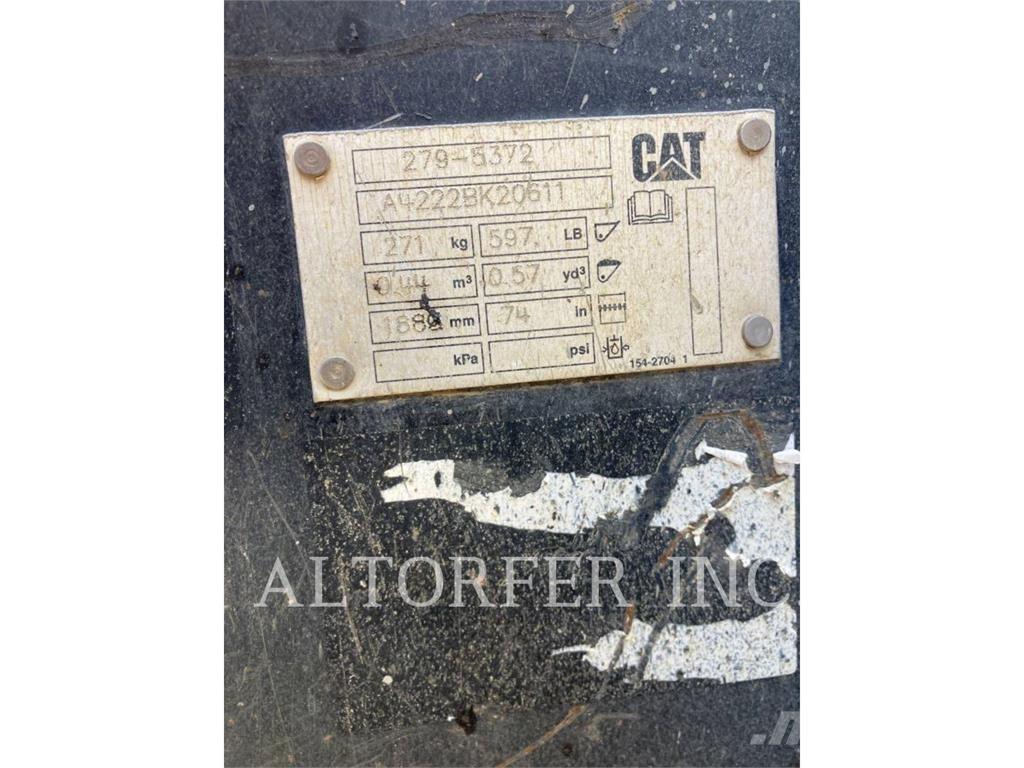 CAT 259D3 スキッドステアローダー