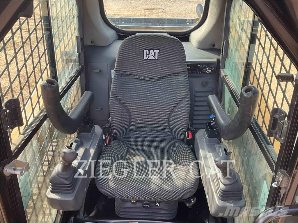 CAT 259D3 クローラーローダー