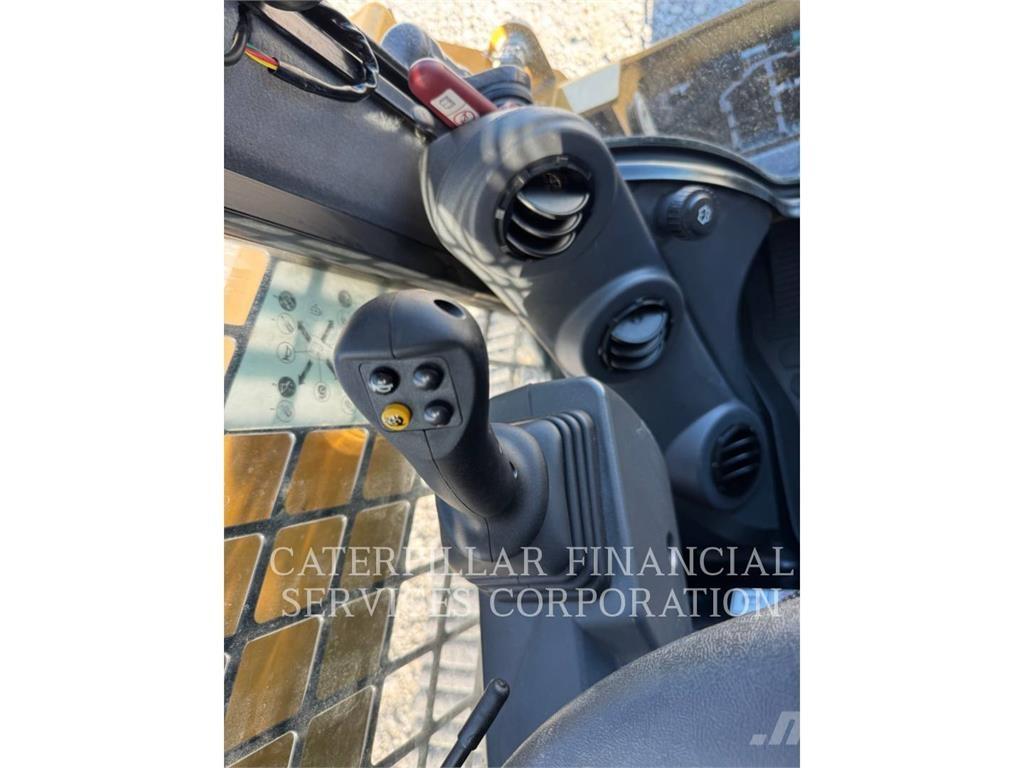 CAT 259D3 クローラーローダー