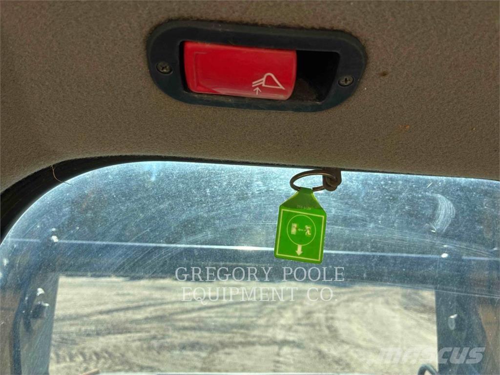 CAT 259D3 クローラーローダー