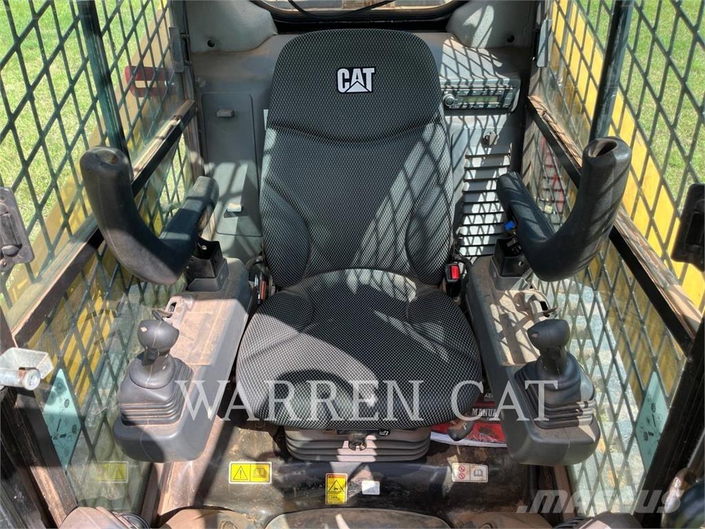 CAT 259D3 C3H2 クローラーローダー