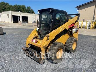 CAT 262D スキッドステアローダー