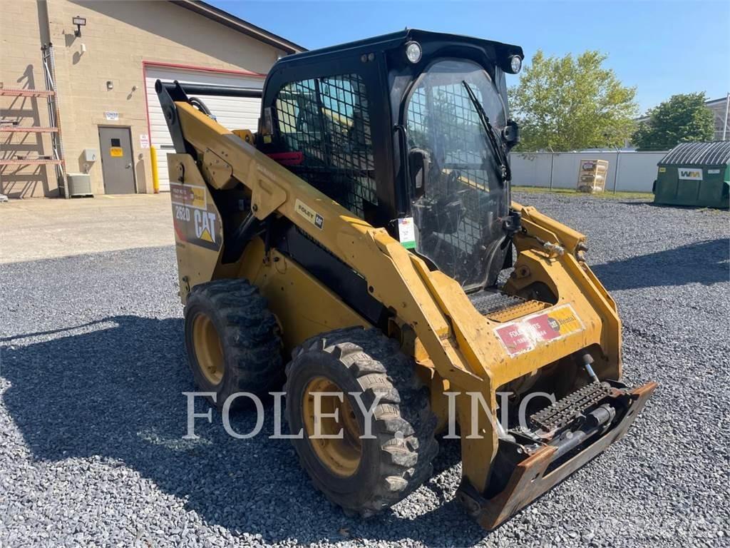 CAT 262D スキッドステアローダー