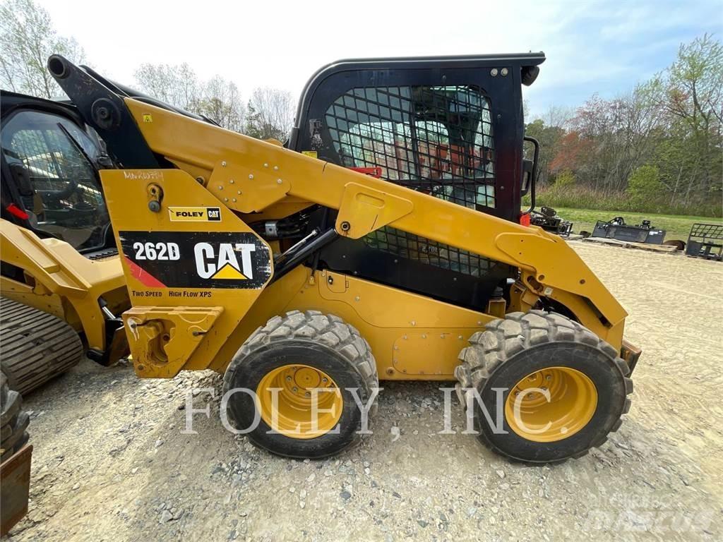 CAT 262D スキッドステアローダー