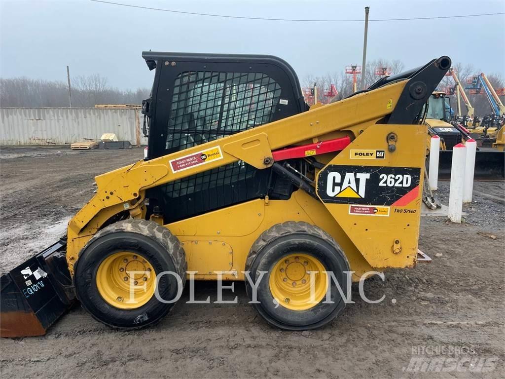 CAT 262D スキッドステアローダー