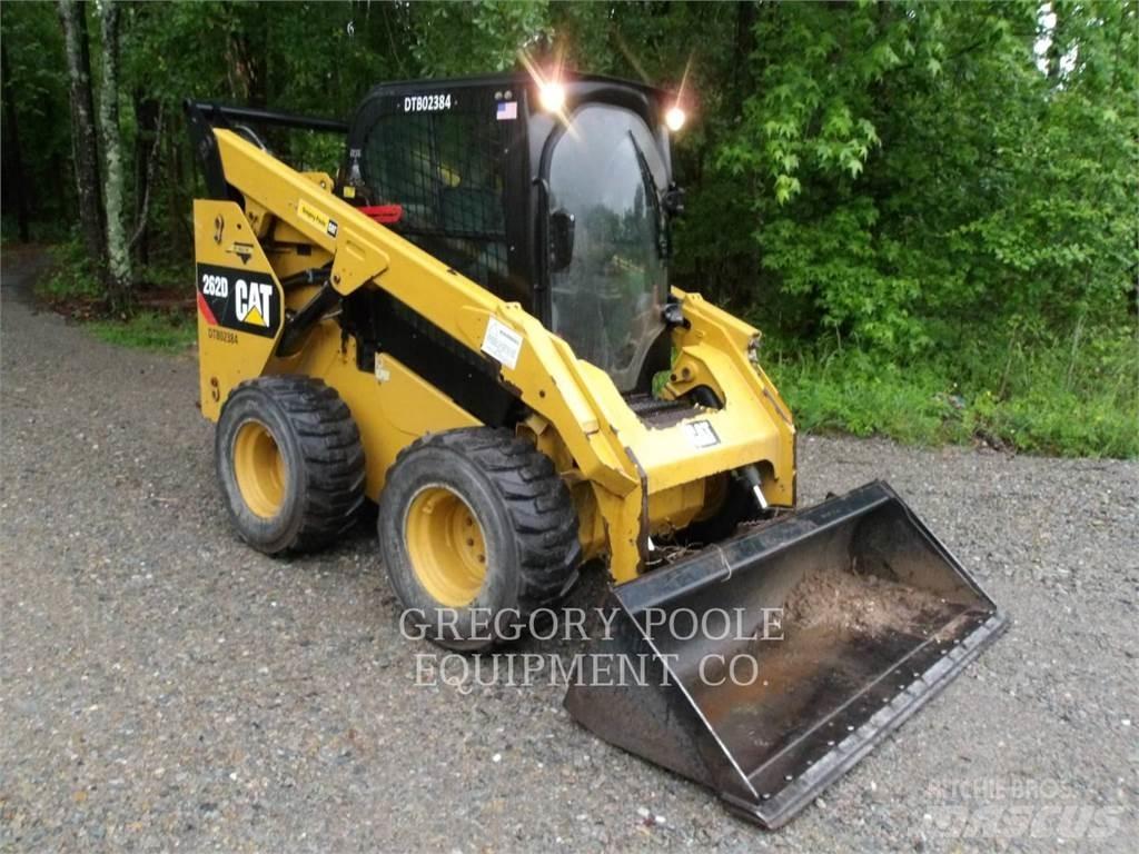 CAT 262D スキッドステアローダー