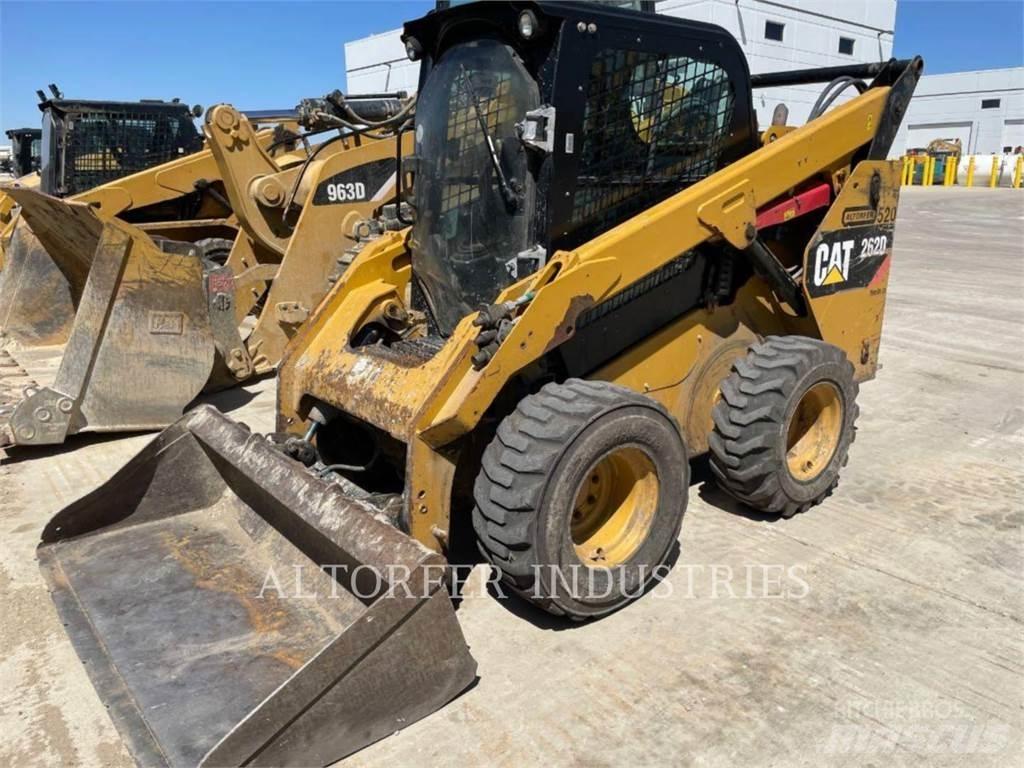 CAT 262D スキッドステアローダー