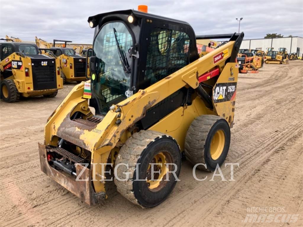 CAT 262D スキッドステアローダー