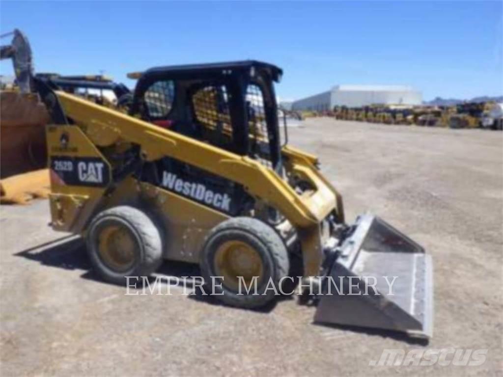 CAT 262D スキッドステアローダー