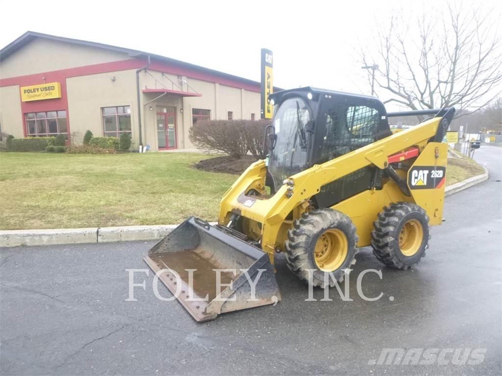 CAT 262D スキッドステアローダー