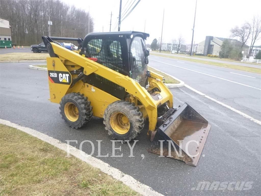 CAT 262D スキッドステアローダー