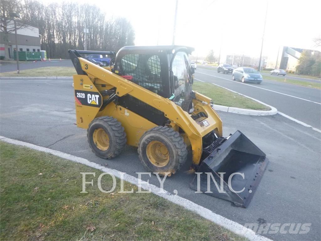 CAT 262D スキッドステアローダー