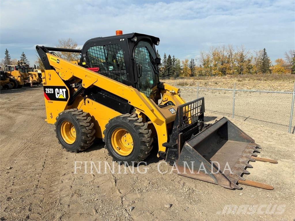CAT 262D スキッドステアローダー