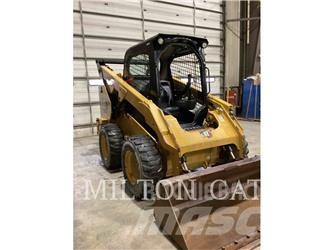 CAT 262D 3 スキッドステアローダー