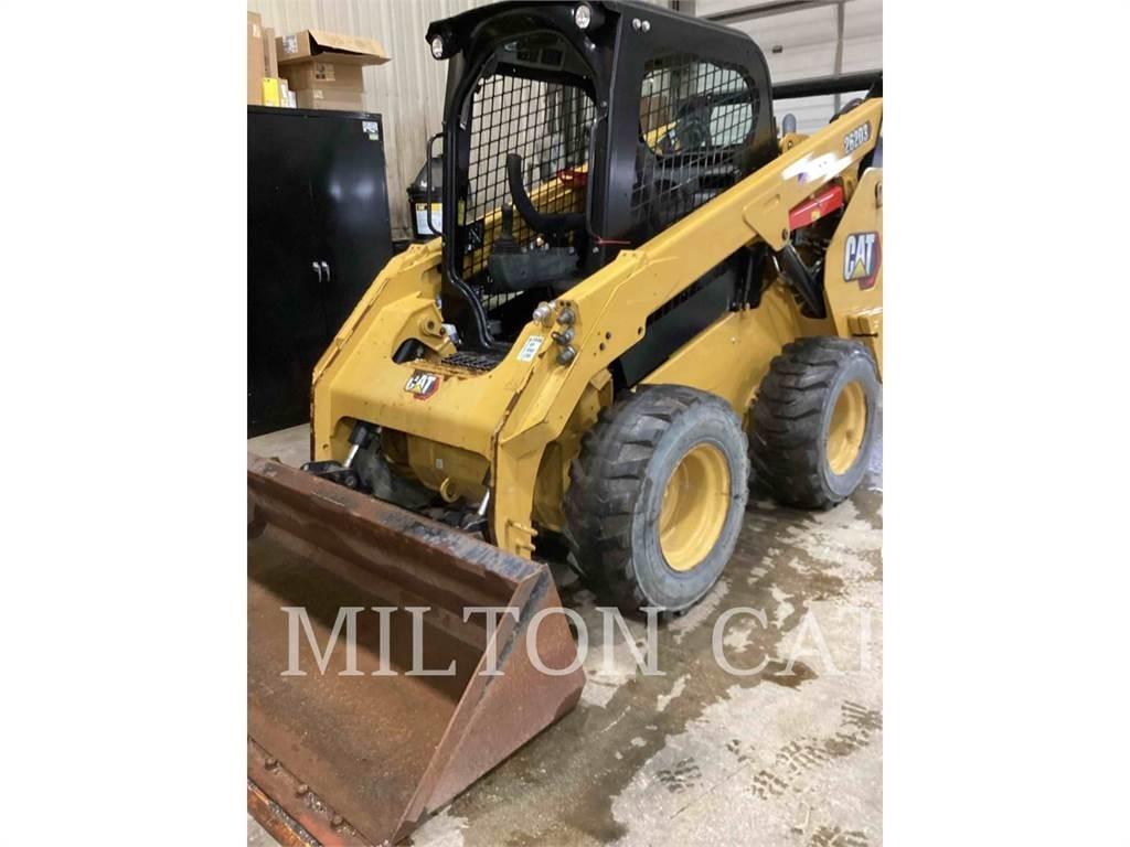 CAT 262D 3 スキッドステアローダー