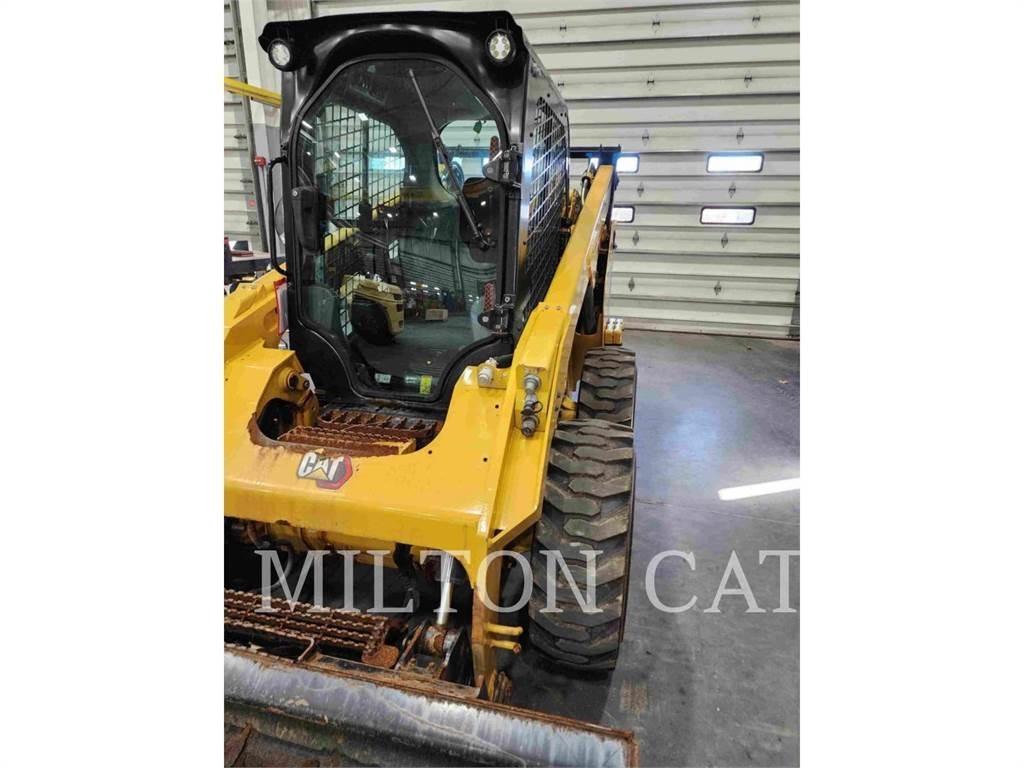 CAT 262D 3 スキッドステアローダー
