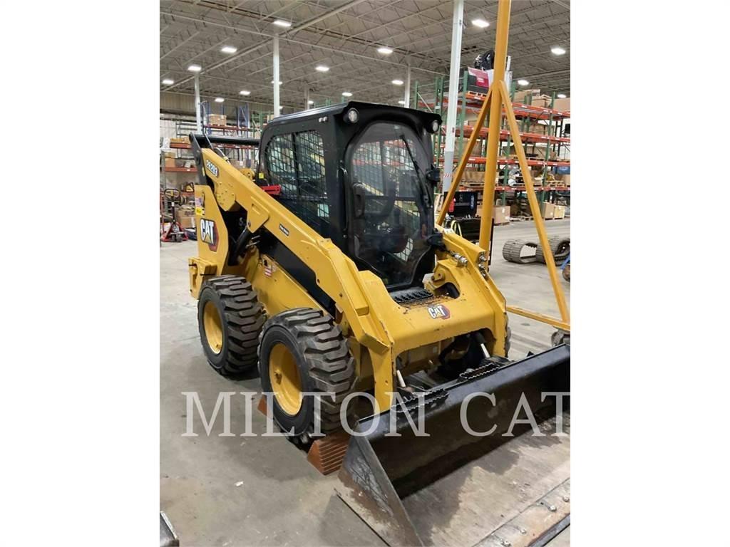 CAT 262D 3 スキッドステアローダー