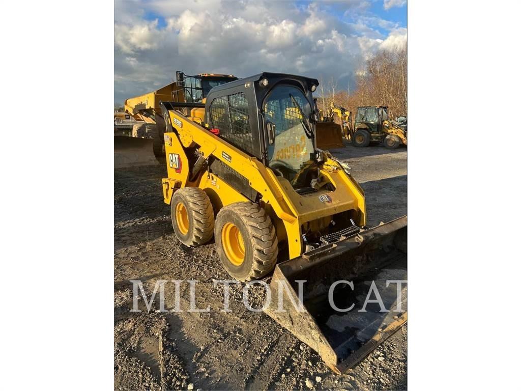 CAT 262D 3 スキッドステアローダー