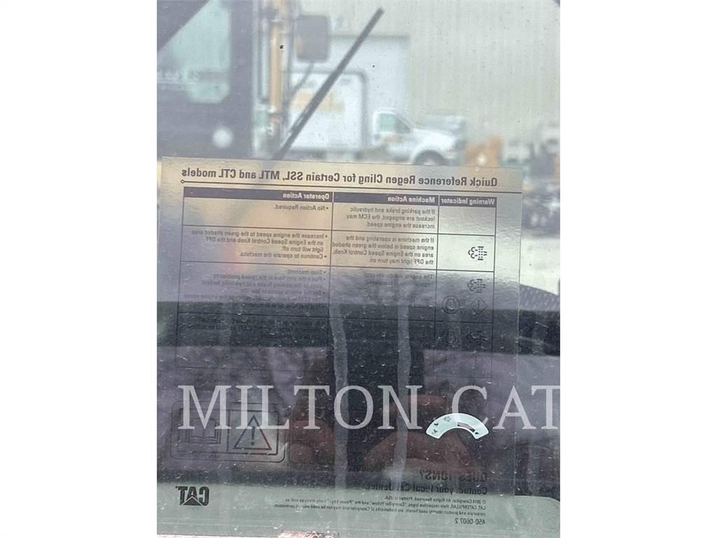 CAT 262D 3 スキッドステアローダー