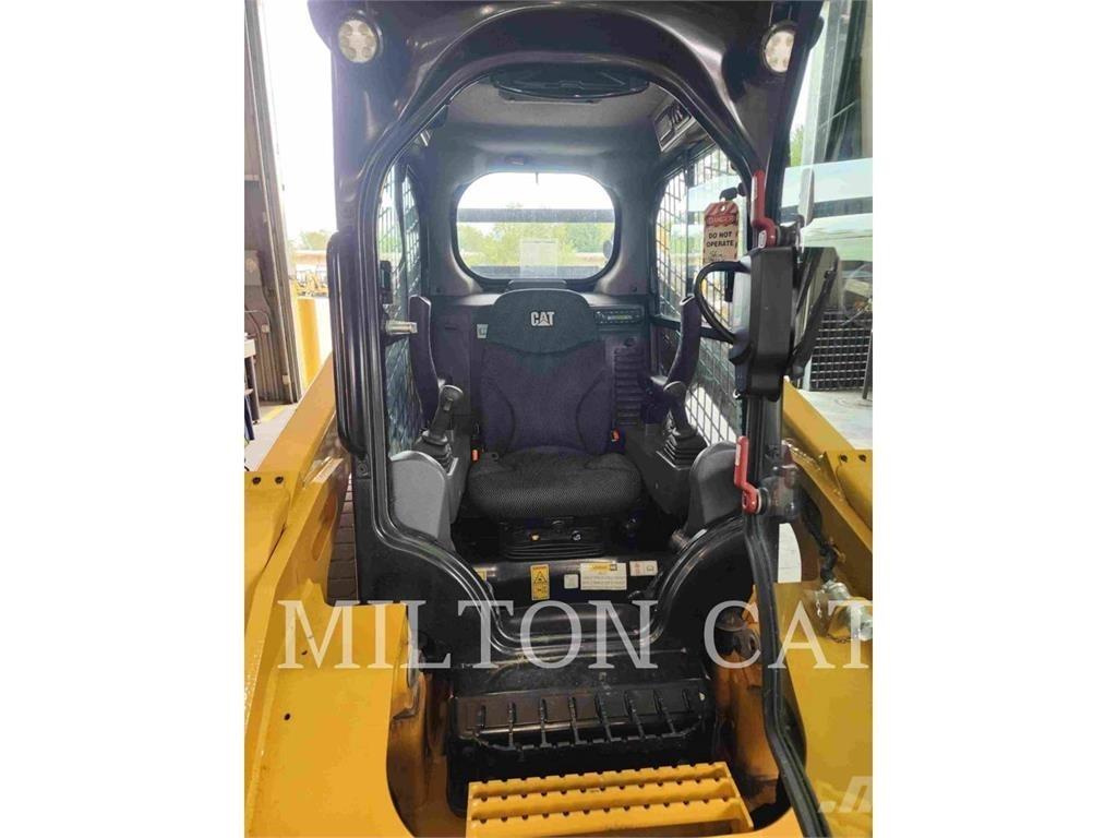 CAT 262D 3 スキッドステアローダー