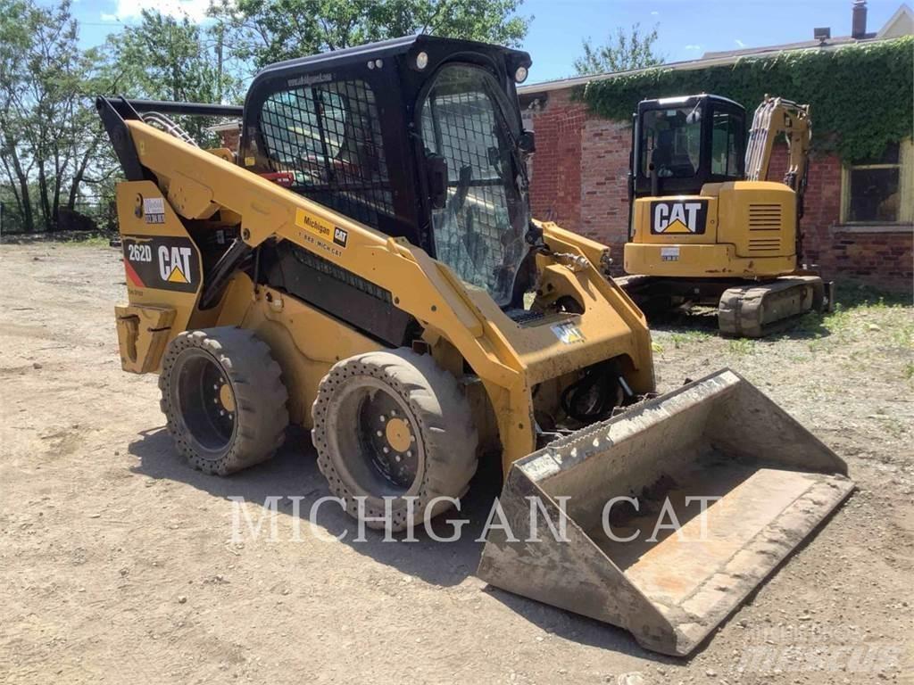 CAT 262D A2Q+ スキッドステアローダー