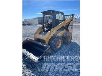 CAT 262D C1-H2 スキッドステアローダー
