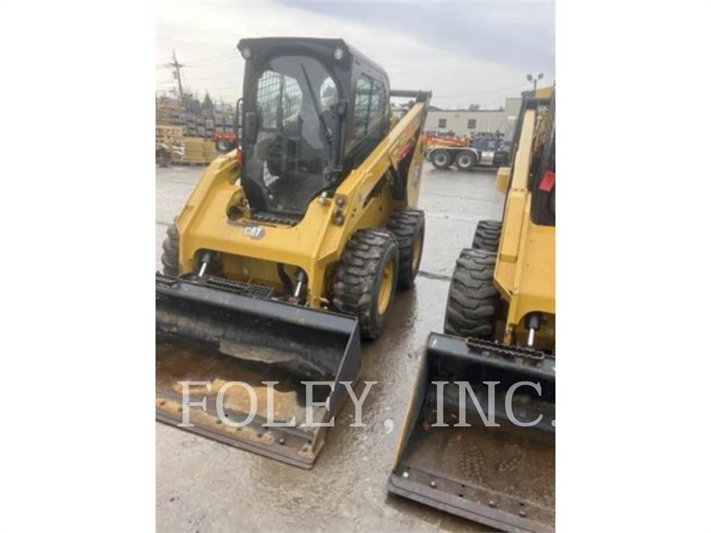 CAT 262D3 スキッドステアローダー