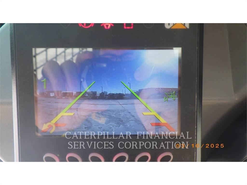 CAT 262D3 スキッドステアローダー