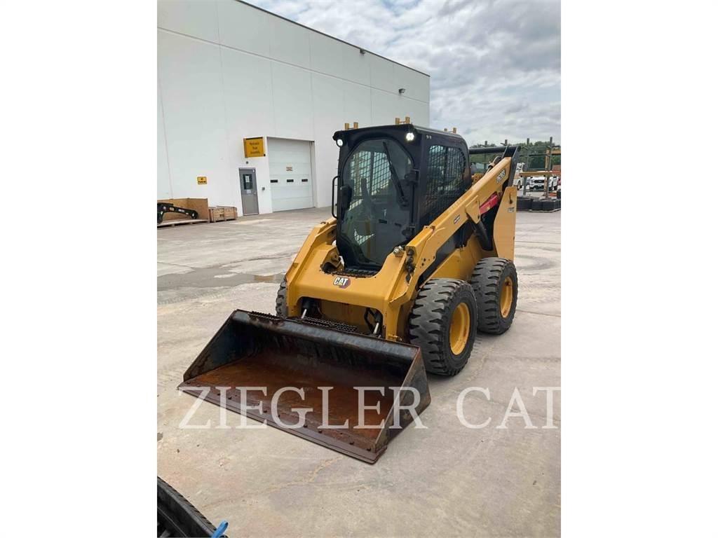 CAT 262D3 スキッドステアローダー