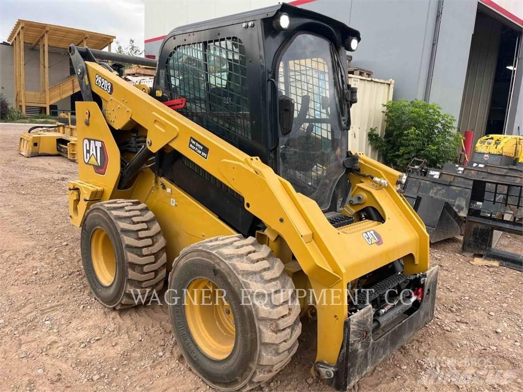 CAT 262D3 スキッドステアローダー