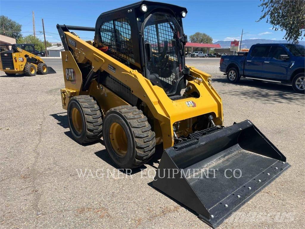 CAT 262D3 スキッドステアローダー