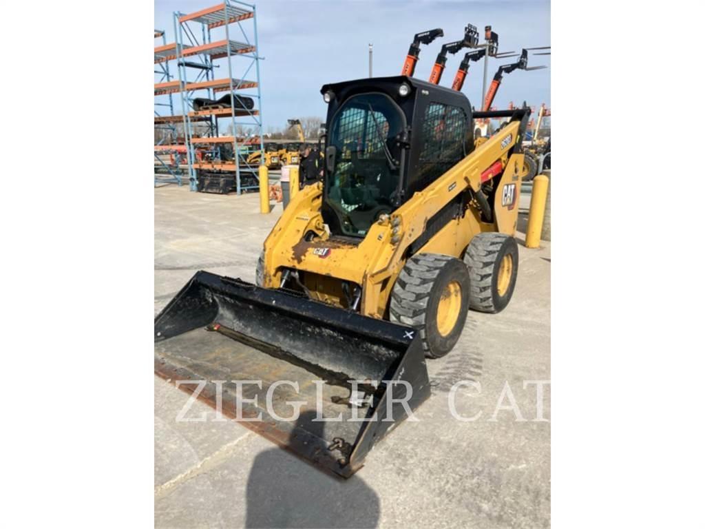 CAT 262D3 スキッドステアローダー