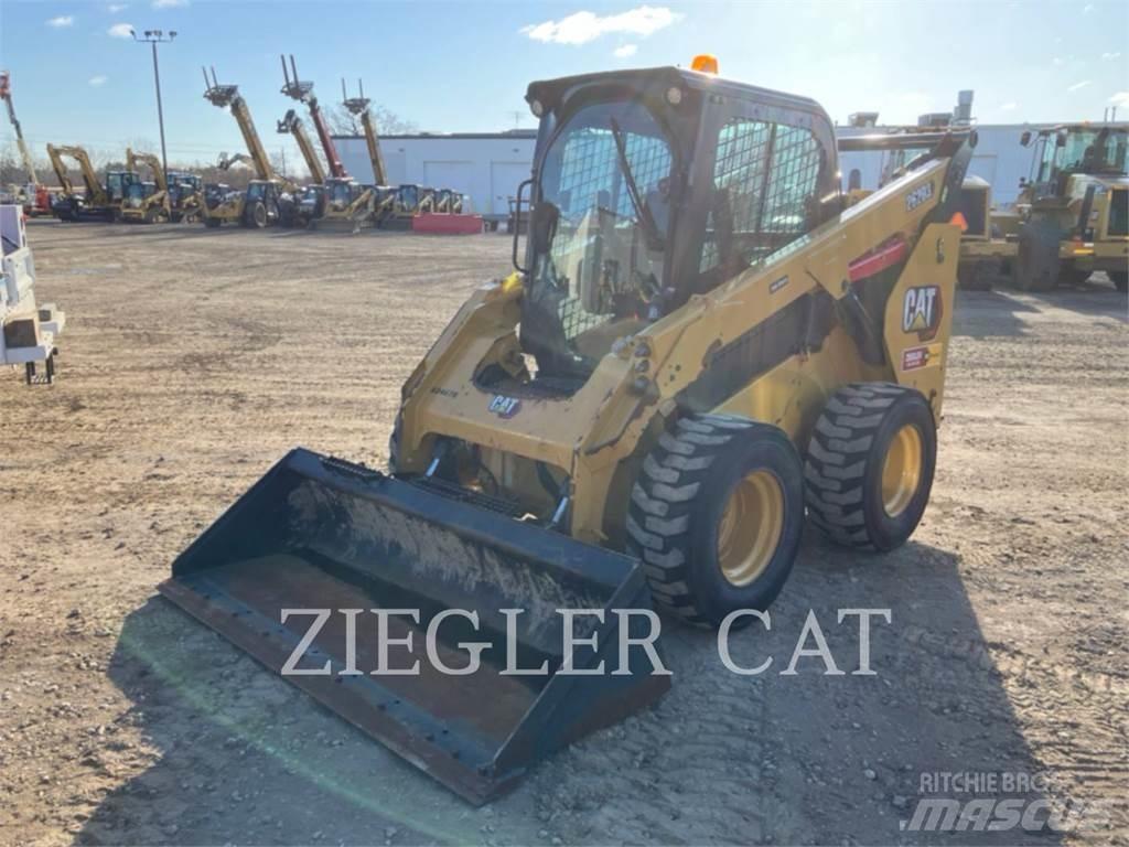 CAT 262D3 スキッドステアローダー