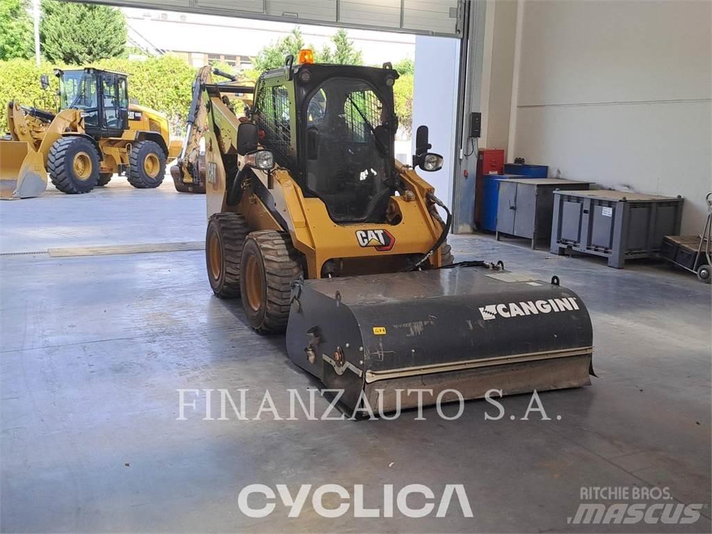 CAT 262D3 スキッドステアローダー