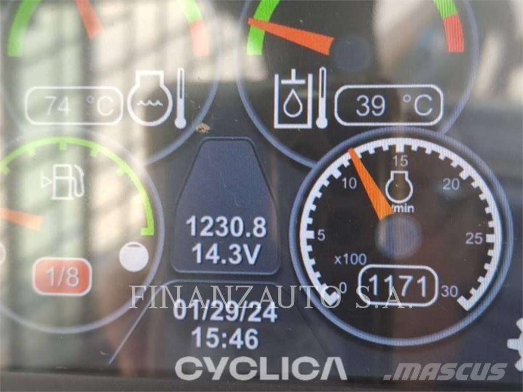 CAT 262D3 スキッドステアローダー