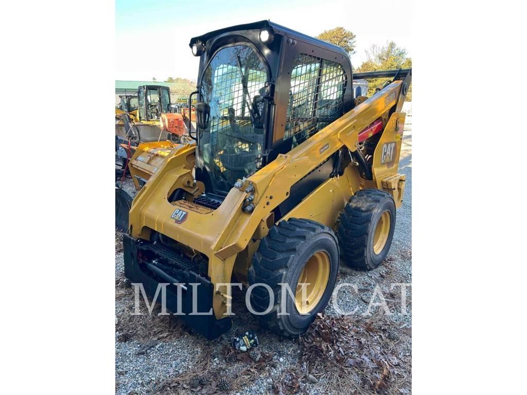 CAT 262D3 スキッドステアローダー