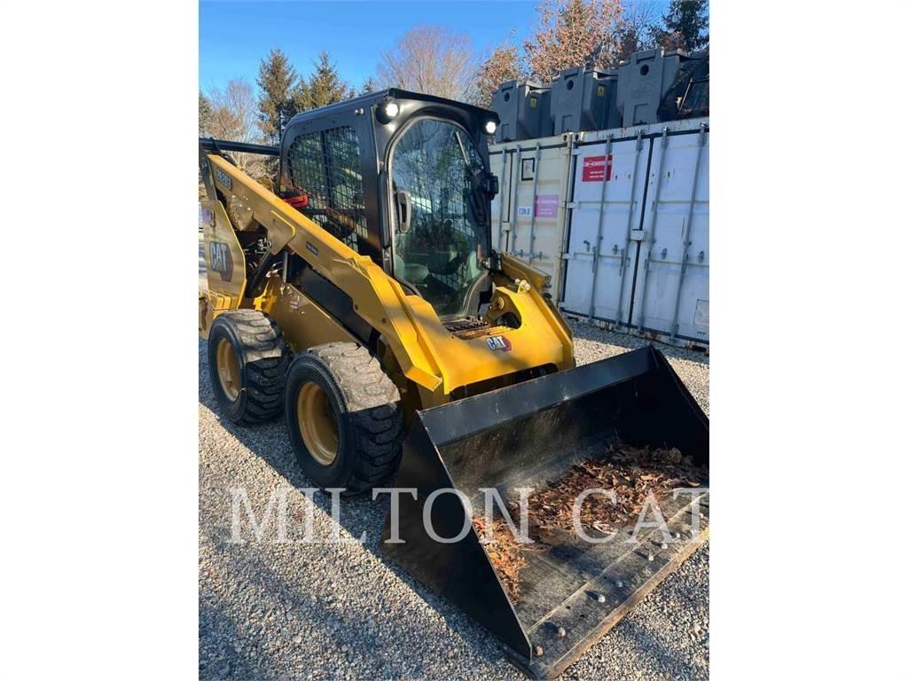 CAT 262D3 スキッドステアローダー