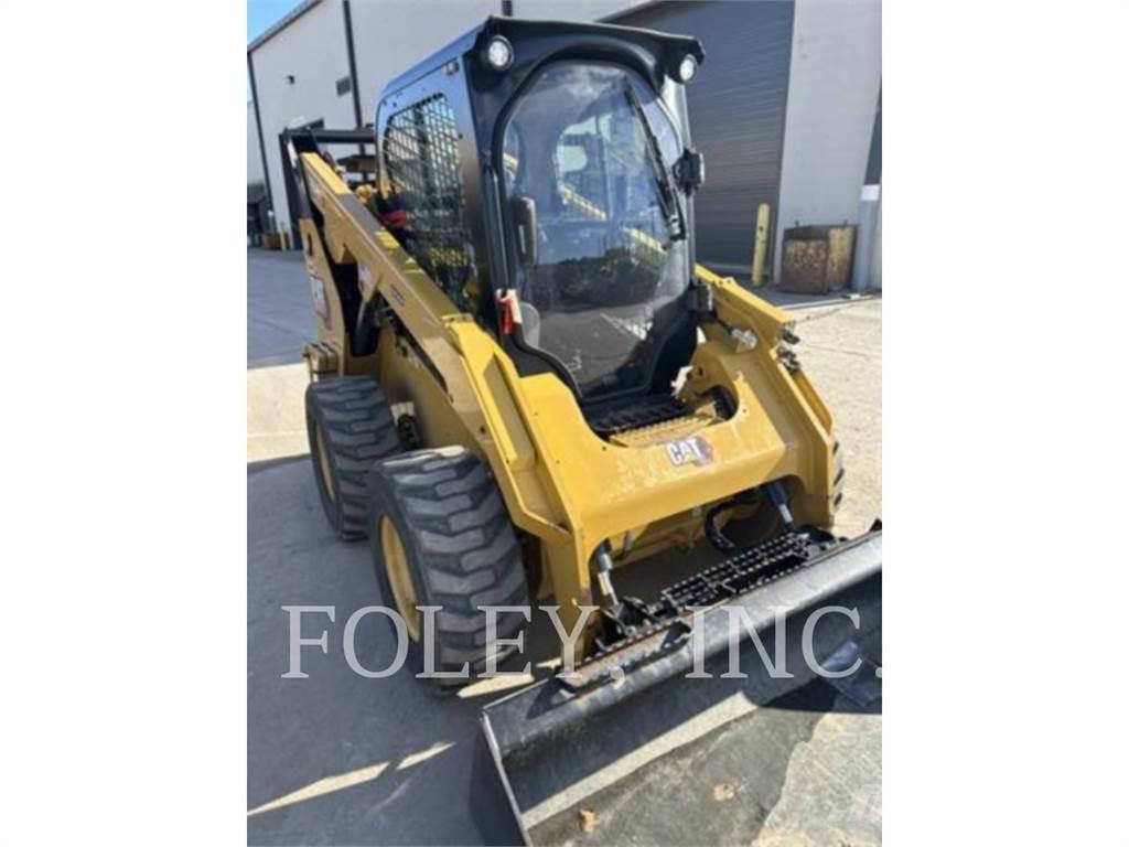 CAT 262D3 スキッドステアローダー