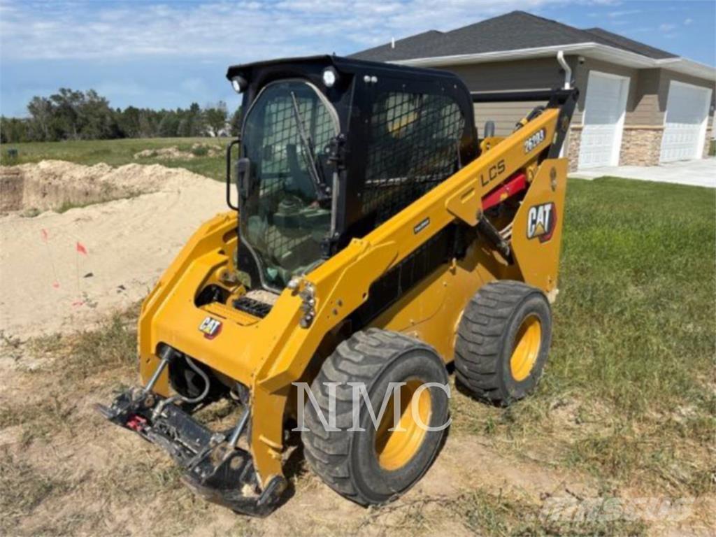 CAT 262D3 スキッドステアローダー