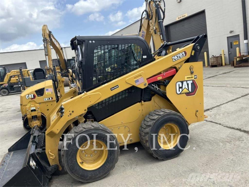 CAT 262D3 スキッドステアローダー