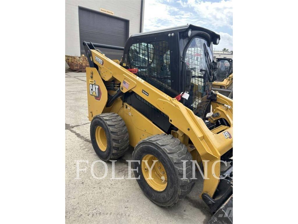 CAT 262D3 スキッドステアローダー