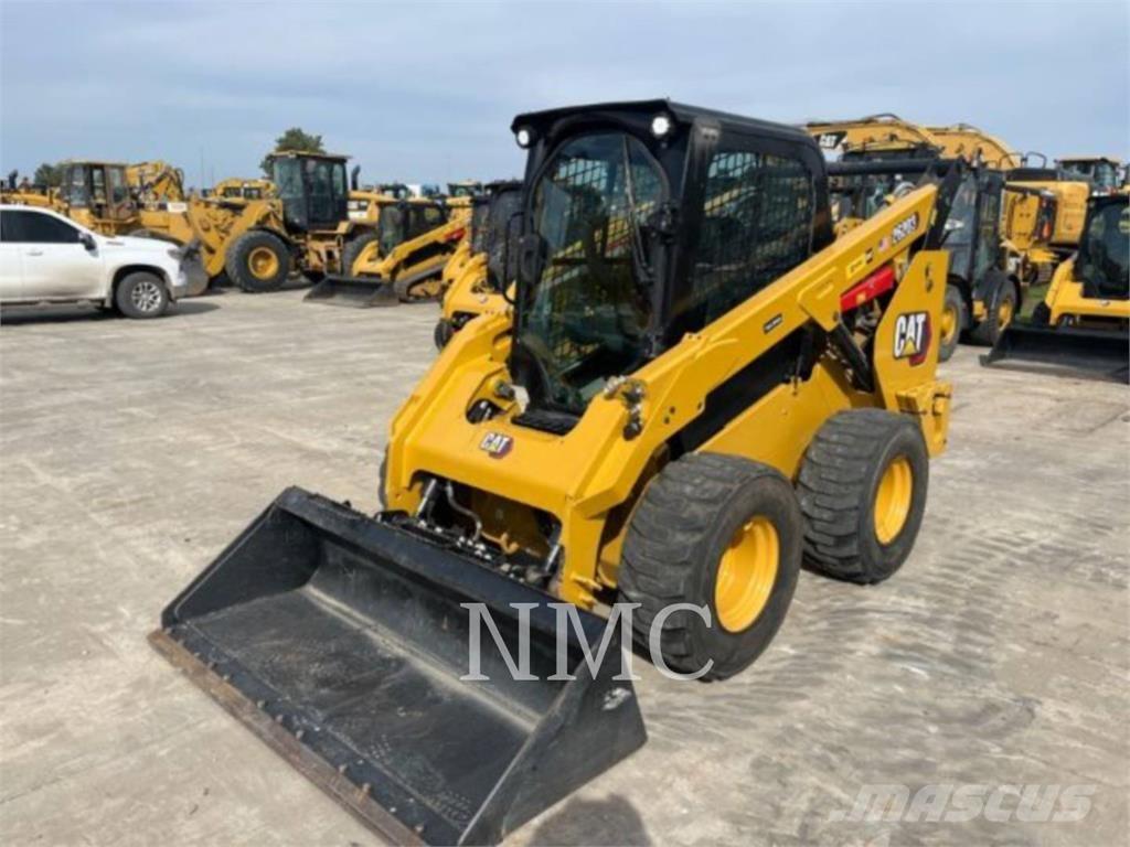 CAT 262D3 スキッドステアローダー