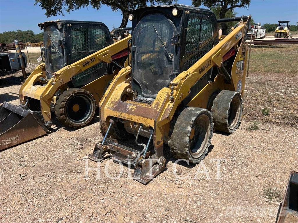 CAT 262D3 スキッドステアローダー