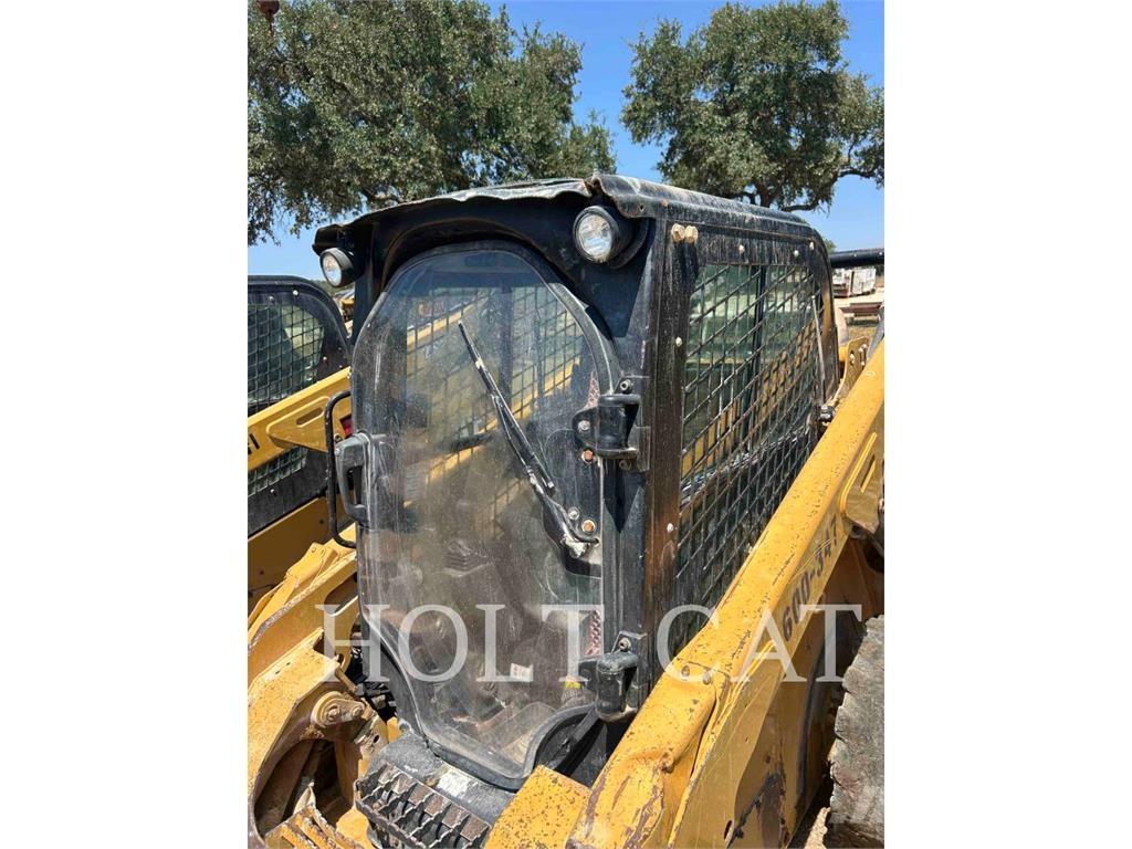 CAT 262D3 スキッドステアローダー