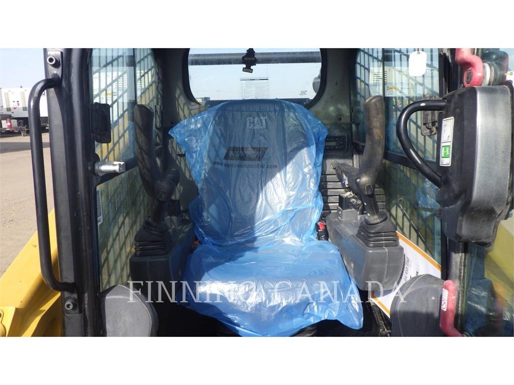 CAT 262D3 スキッドステアローダー