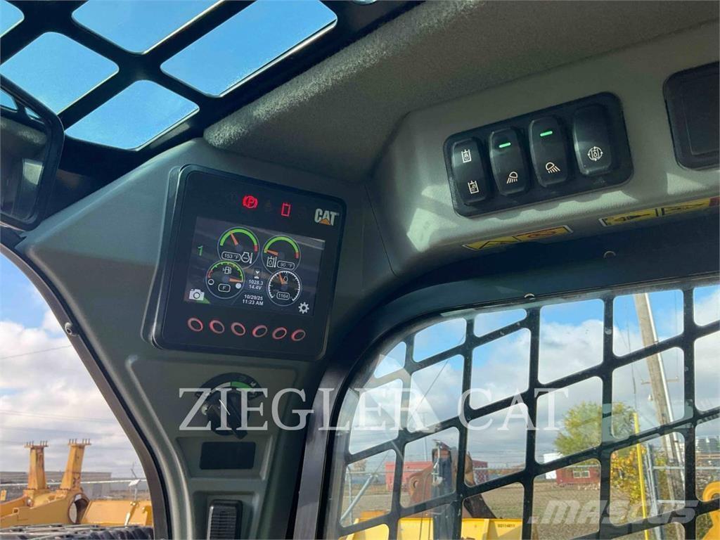 CAT 262D3 スキッドステアローダー